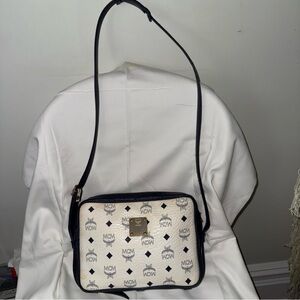 MCM Navy and White Logo Crossbody shoulder bag Munchen 30207 handmade classic